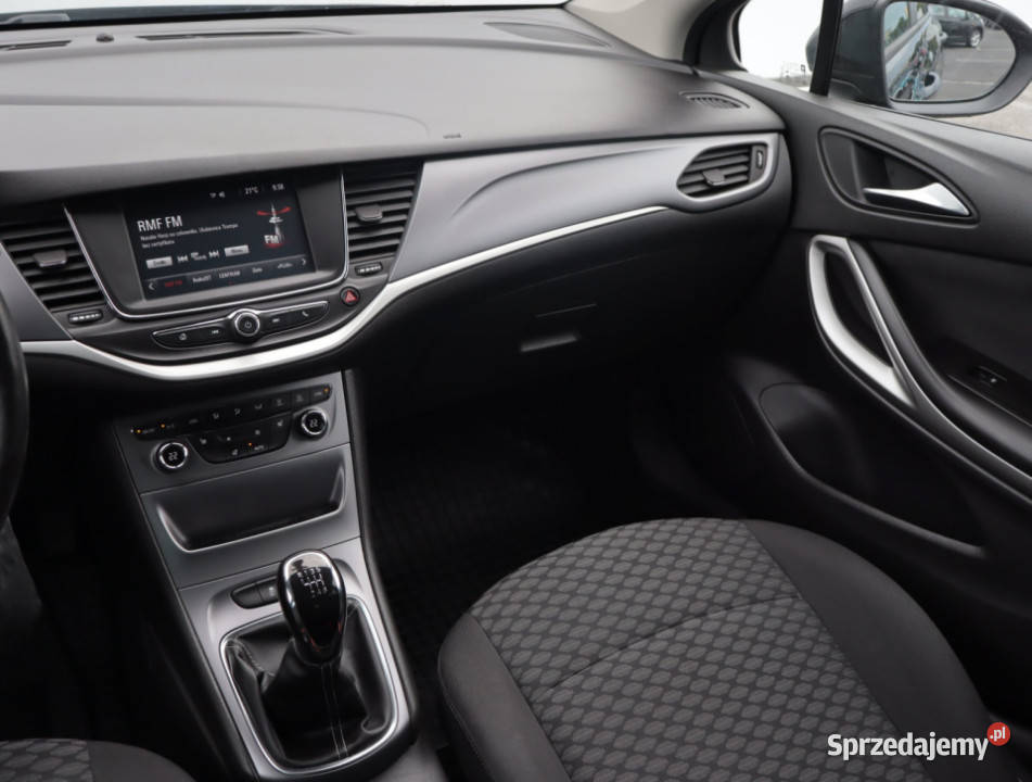 Opel Astra 14 T gniazdo USB Lublin