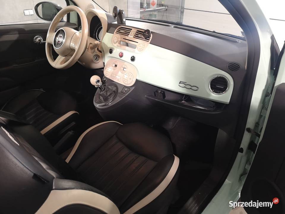 Fiat 500 Lounge Najbogatsza wersja skóry wygląd Rok produkcji 2014 małopolskie Gnojnik sprzedam