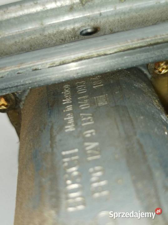 MECHANIZM SZYBY PRAWY TYŁ 9137041093 Rok produkcji 2001