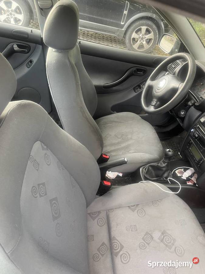 Sprzedam Seat Leon 16 z gazem aluminiowe felgi podkarpackie Krosno