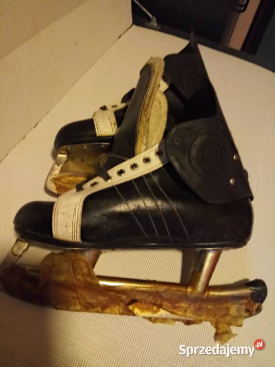 Buty z łyżwami do hokeja