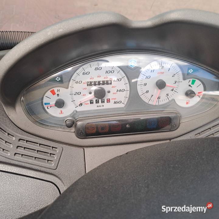 Sprzedam piaggio x8 2005r 125