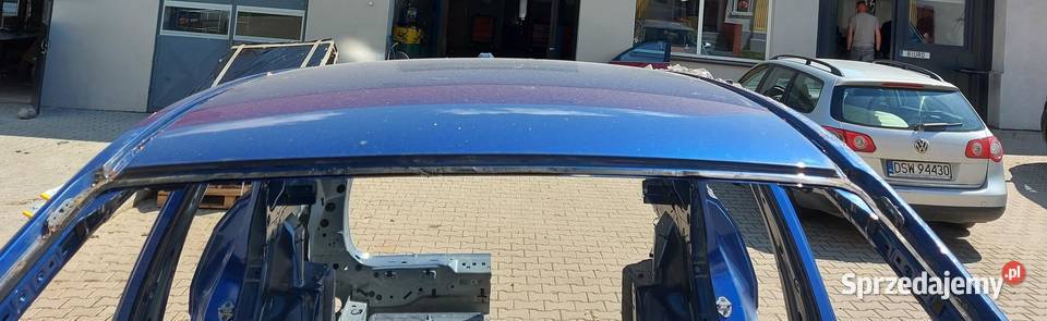 BMW iX1 X1 U11 Dach poszycie C31