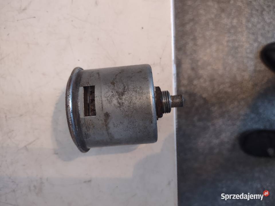 KOMAR SZTYWNIAk LICZNIK ZABYTKOWY Lublin