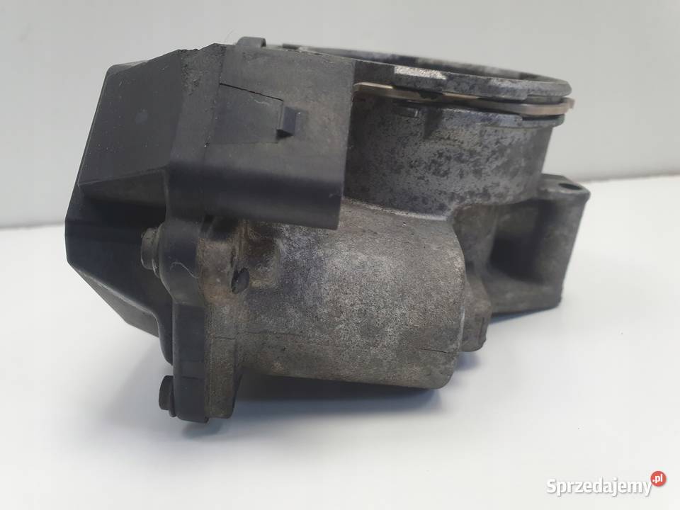 VW Passat B6 20 TDI PRZEPUSTNICA 03G128063G osobowe