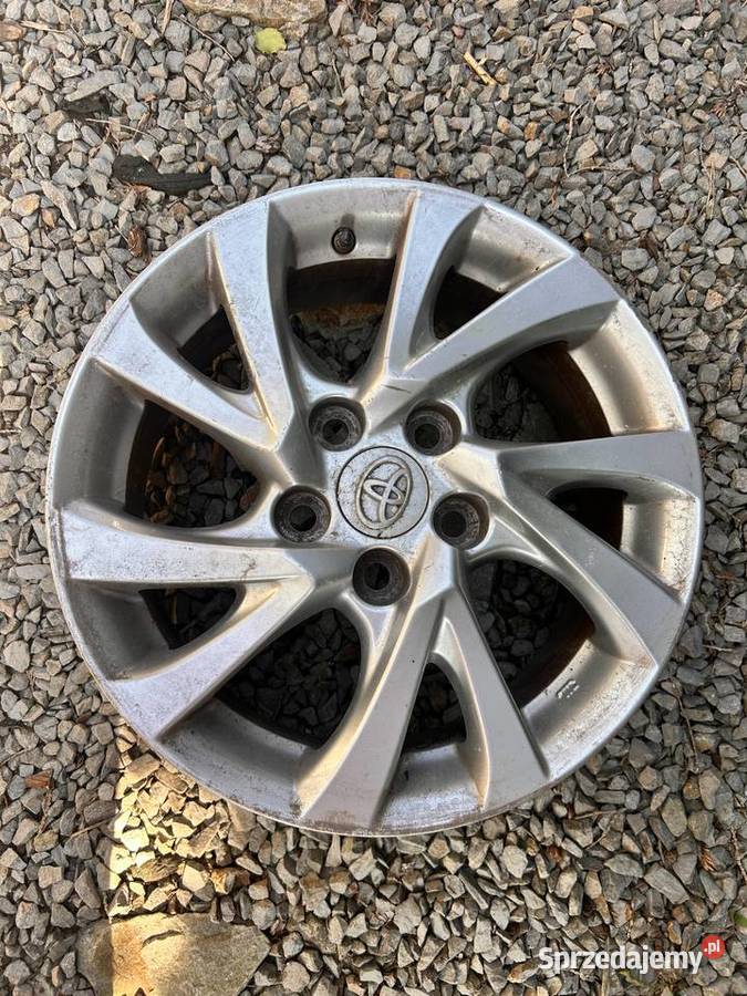 Felga Alu TOYOTA AURIS 5X1143 ET45 6J 4261102L80 Kielce