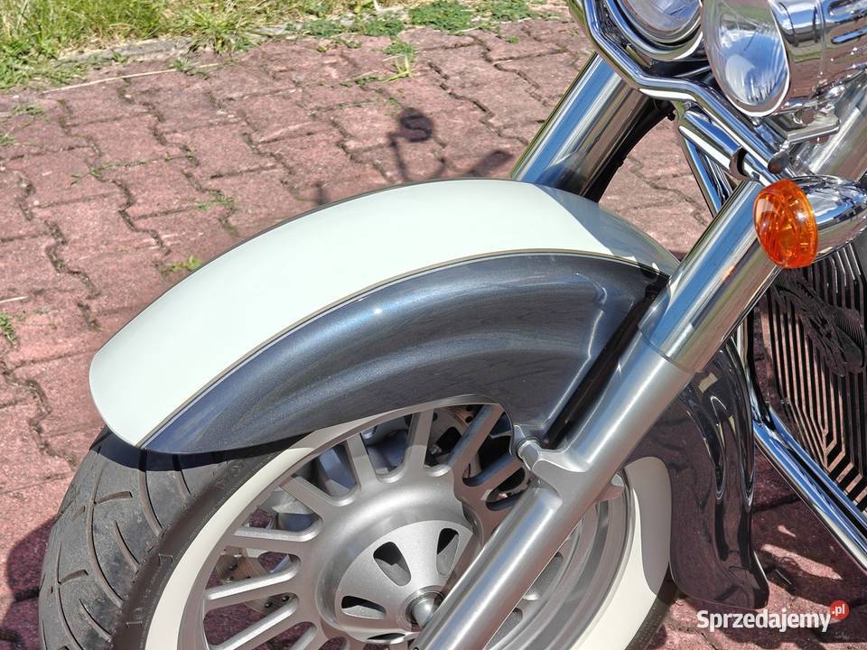 Suzuki C 800 C Intruder Volusia C800 RATY nieuszkodzony Libiąż