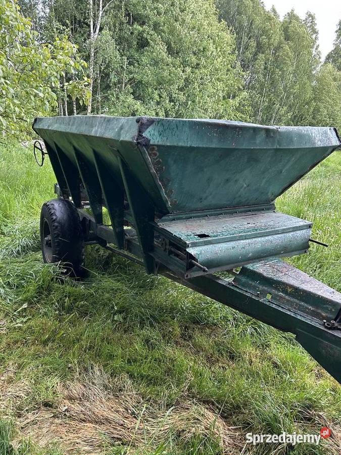 Rozsiewacz rcw Rozsiewacze nawozów Zator