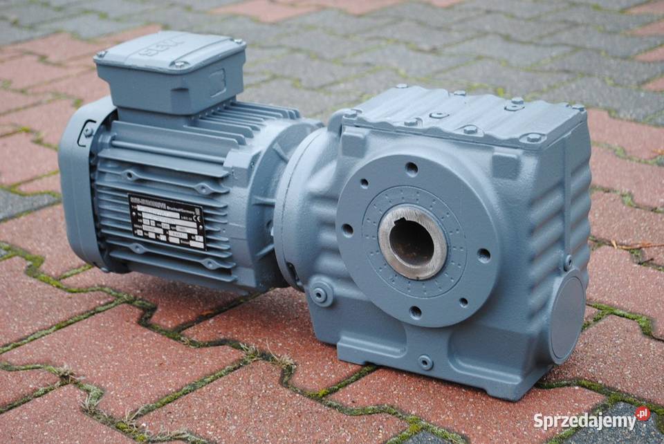Motoreduktor kątowy 15kw 40obrmin firmy SEW Kargowa