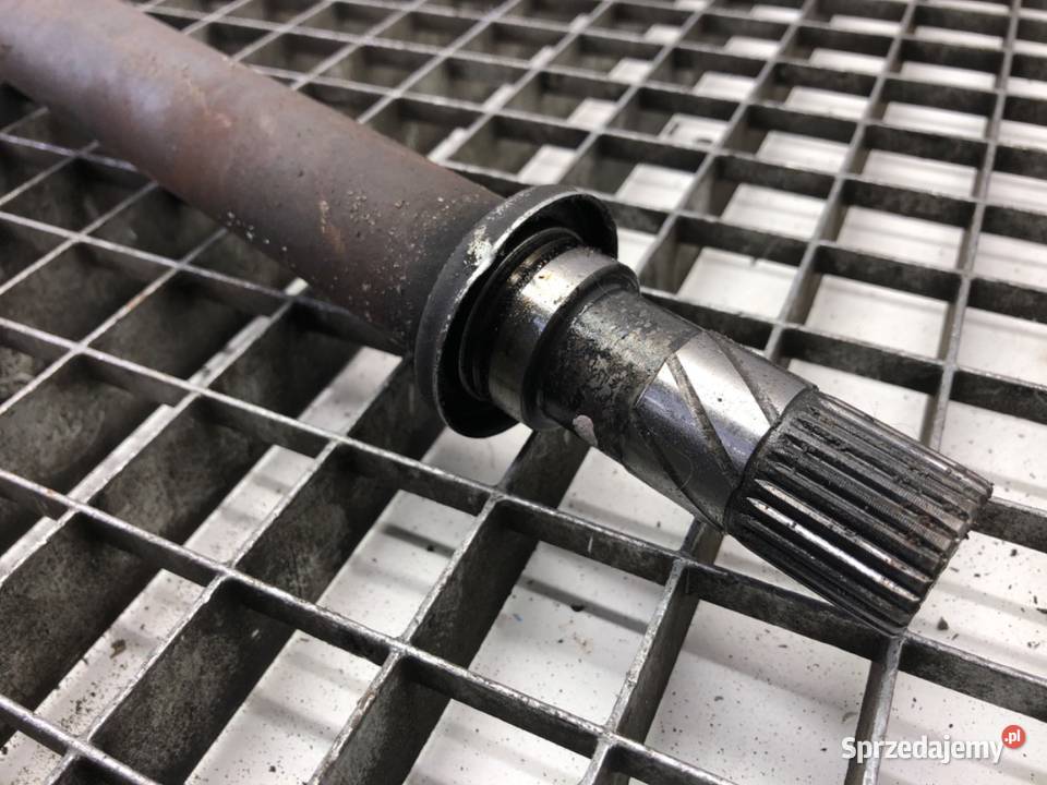 PÓŁOŚ PRAWY PRZÓD RENAULT SCENIC III 14 131 Układ napędowy