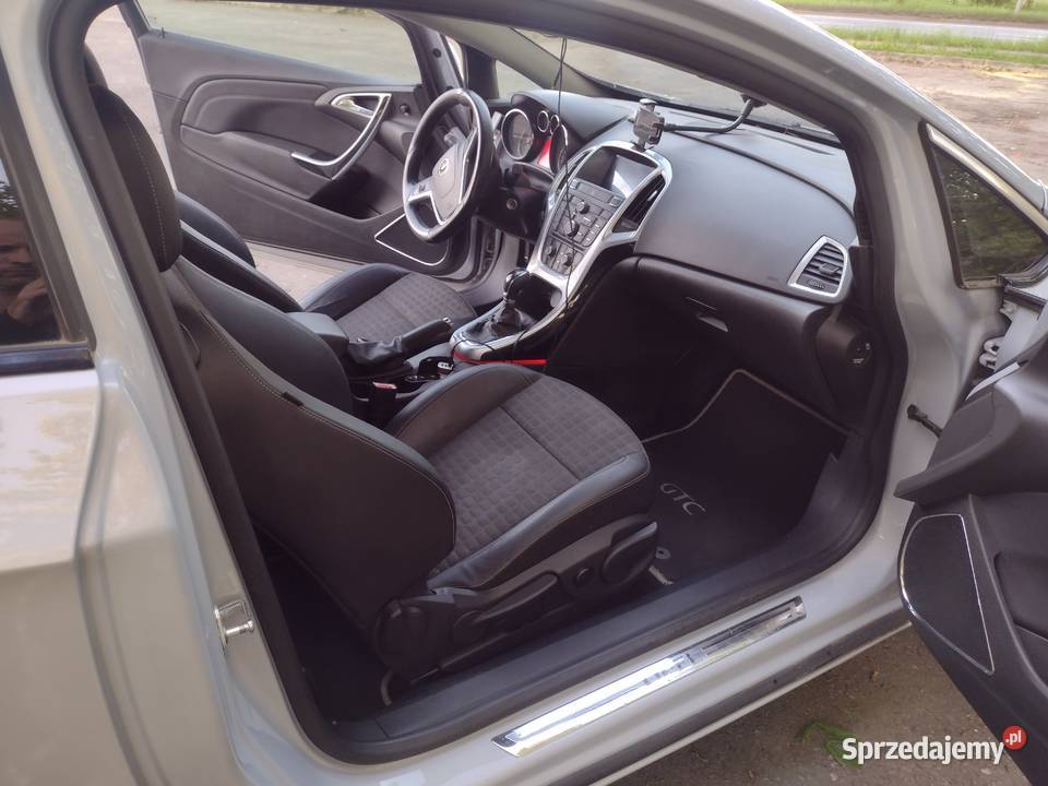 Opel astra GTC j OPC 17 CDTI ISUZU stan idealny Częstochowa