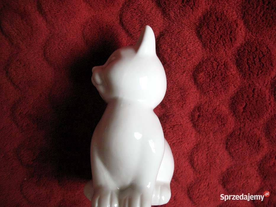 Kot biały kotek Figurka średnia porcelana 12 x 9 Siedlce sprzedam