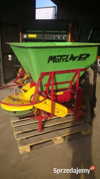Sprzedam rozsiewacz nawozów Motyl 600l Żelechlinek