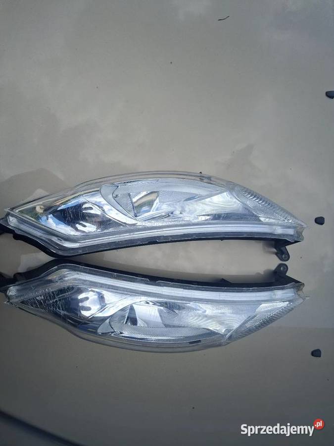 Lampy przod LP Nissana Juke 2011r Starachowice