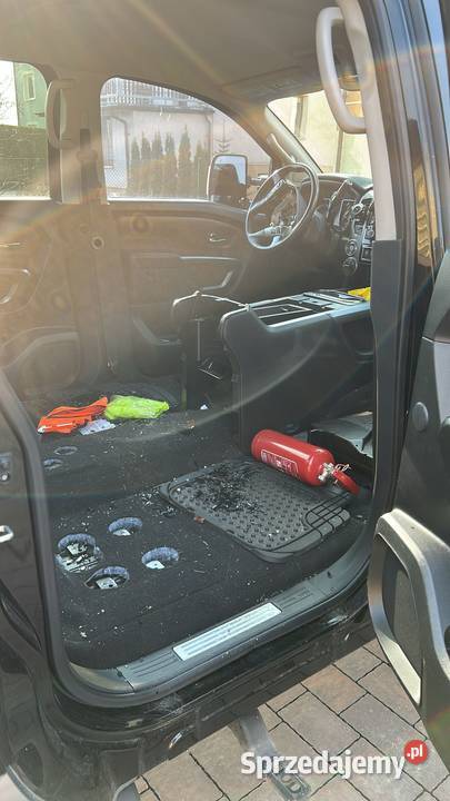 nissan titan 2018 50xd platinium części Rok produkcji 2018 Parczew