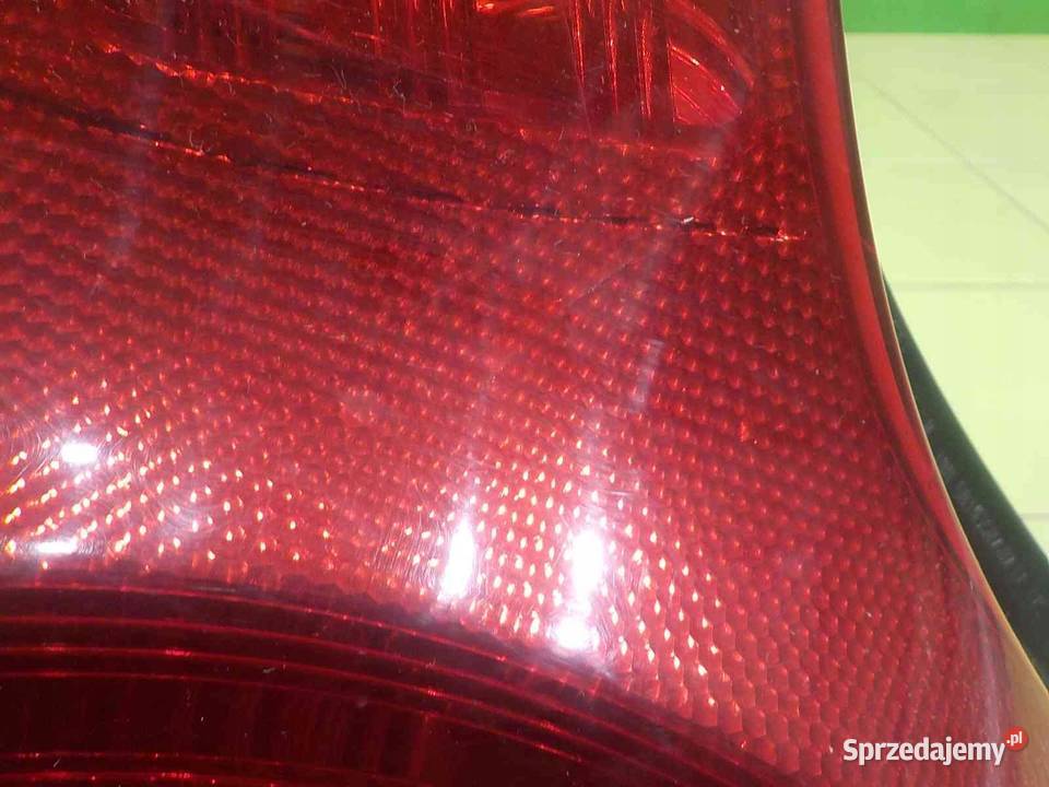 VOLVO C30 LIFT 16 D 10r 3D lampa lewa tyl sprzedam