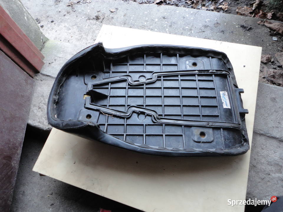 CPI GTR ZIPP AXIS Oslona siedzenie kanapa zumico Części motocyklowe Sokolniki