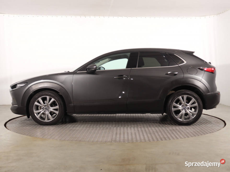 Mazda CX30 SkyactivX 20 asystent pasa ruchu