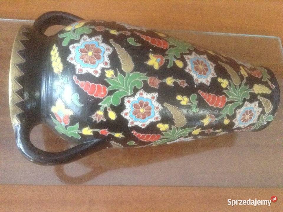 Wazon z rytowanym motywami wzorniczymimalowany Opole