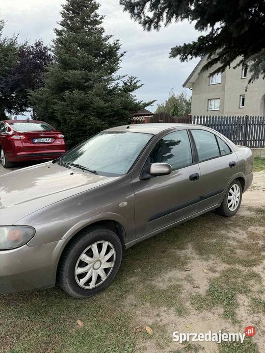 Nissan almera 15 benzyna 98 sedan Brudzeń Duży