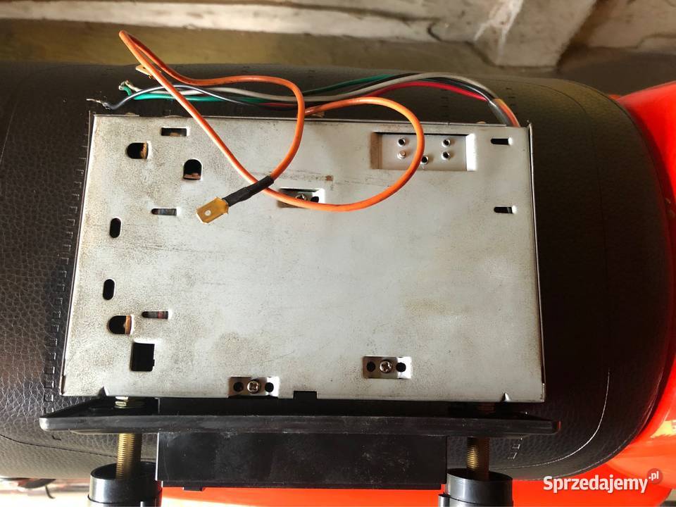 Radio na kasety Polski Fiat 126p 125p Polonez Gidle