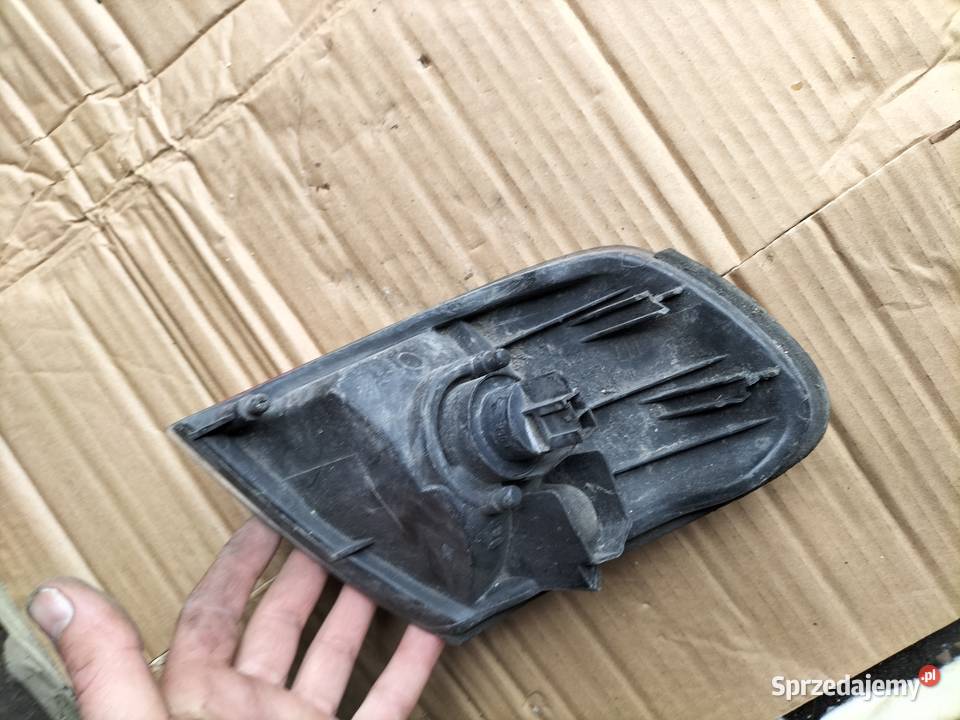 KIERUNKOWSKAZ MIGACZ LEWY Nissan Almera Kamień-Kolonia sprzedam