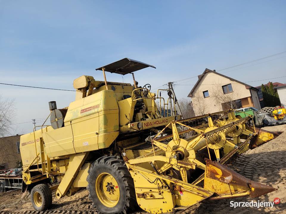Kombajn zbożowy Holland 1540 New Holland Fabianki