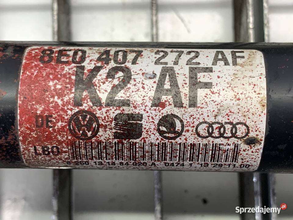 PÓŁOŚ PRAWY PRZÓD AUDI A4 B6 8E0407272AF 20 130 osobowe Półosie