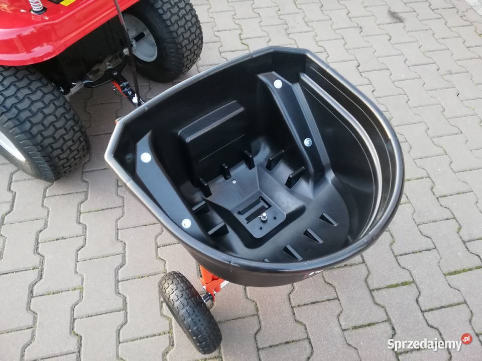 Rozsiewacz solarka piaskarka 50 do traktora Kobiele Wielkie