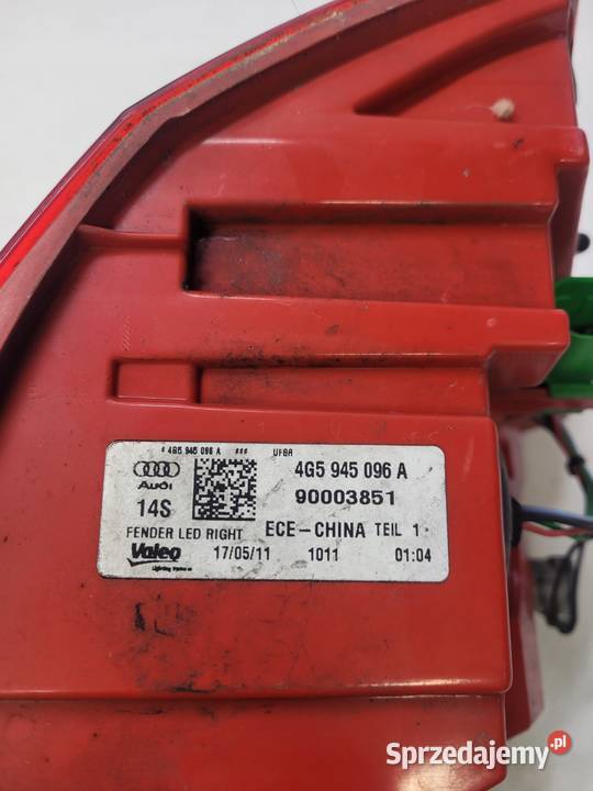 LAMPA PRAWY TYŁ W BŁOTNIK AUDI A6 C7 4G5945096A Przystajń sprzedam