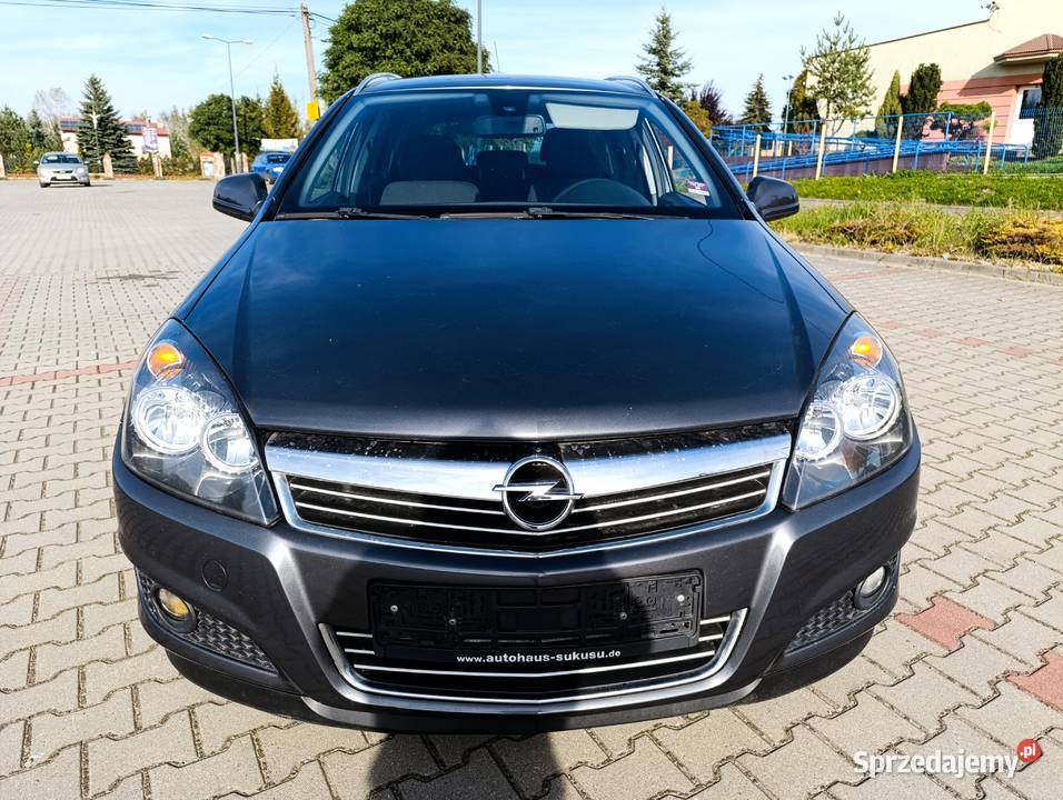 Opel Asra H kombi 2010r 14 benzyna bezwypadkowy Koziegłowy sprzedam