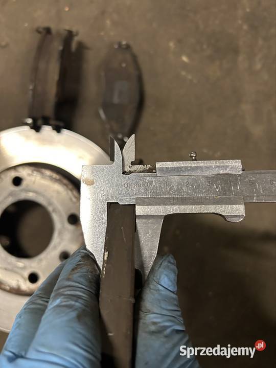 Tarcze klocki przód TRW Peugeot 206 247mm Kęty