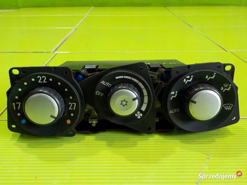 MITSUBISHI OUTLANDER I 05r panel klimatyzacji Suków