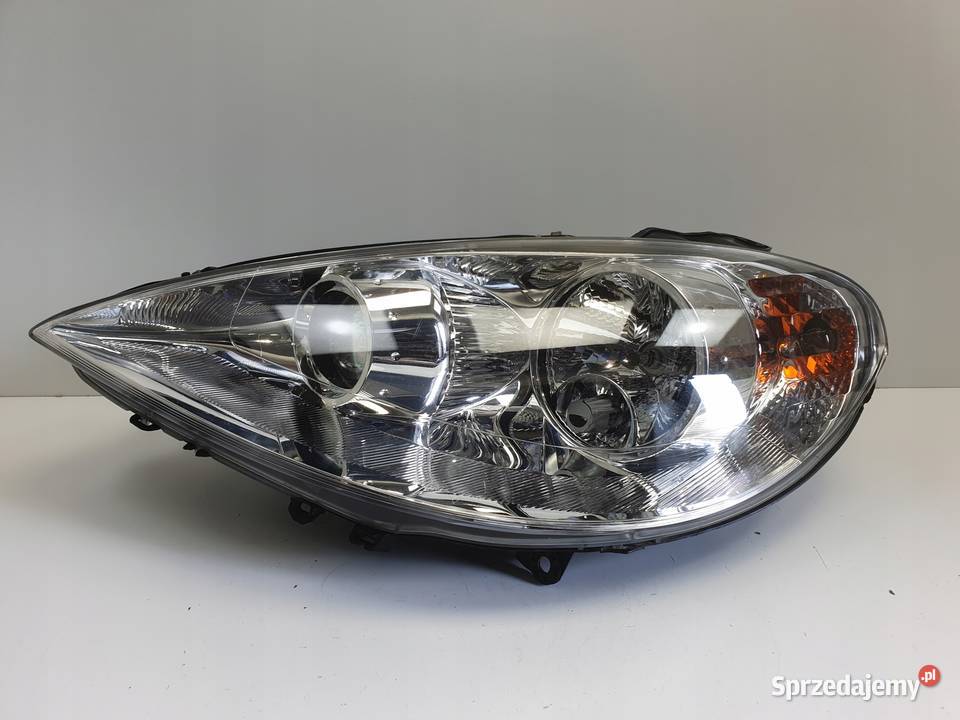 LAMPA LEWA Peugeot 807 Citroen C8 PRZEDNIA lewy