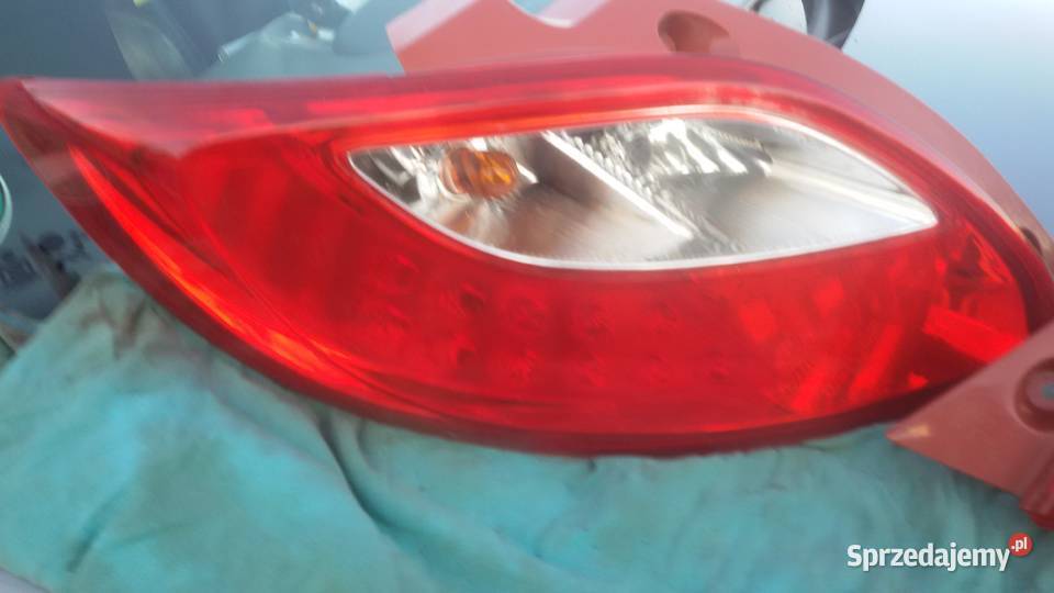 LAMPY TYLNE MAZDA 2 Elbląg