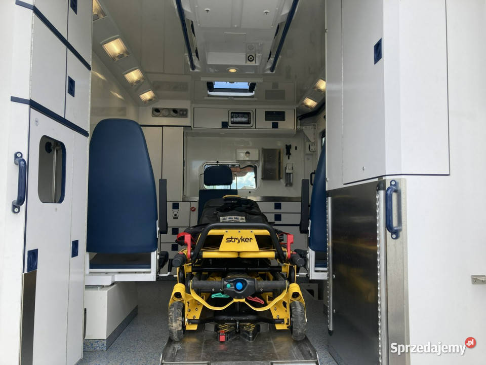 Mercedes Sprinter Sprinter 519 Karetka 4X4 Syców
