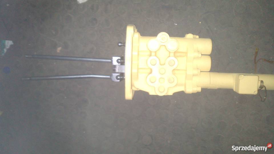 Rozdzielacz sterownik R174 do ładowarki Ł35 reg Stalowa Wola