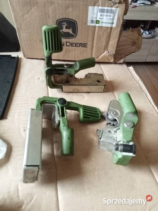 Zamek drzwi lewy John Deere AL115310 Wschowa