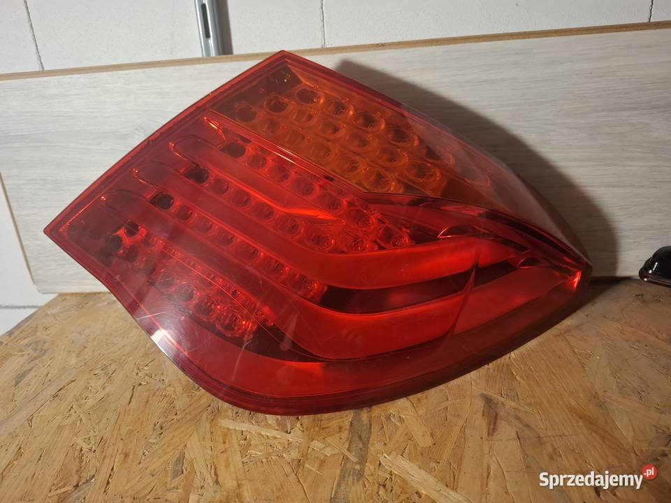 BMW F01 LAMPA PRAWA TYL 7182198 Motoryzacja Wrocław