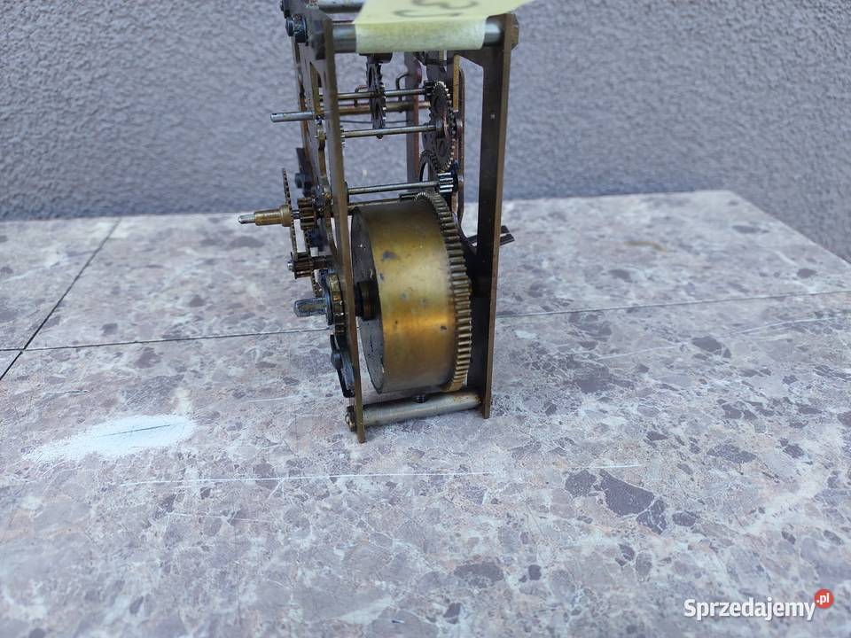 732 Mechanizm starego zegara ściennego Gustav Tczew