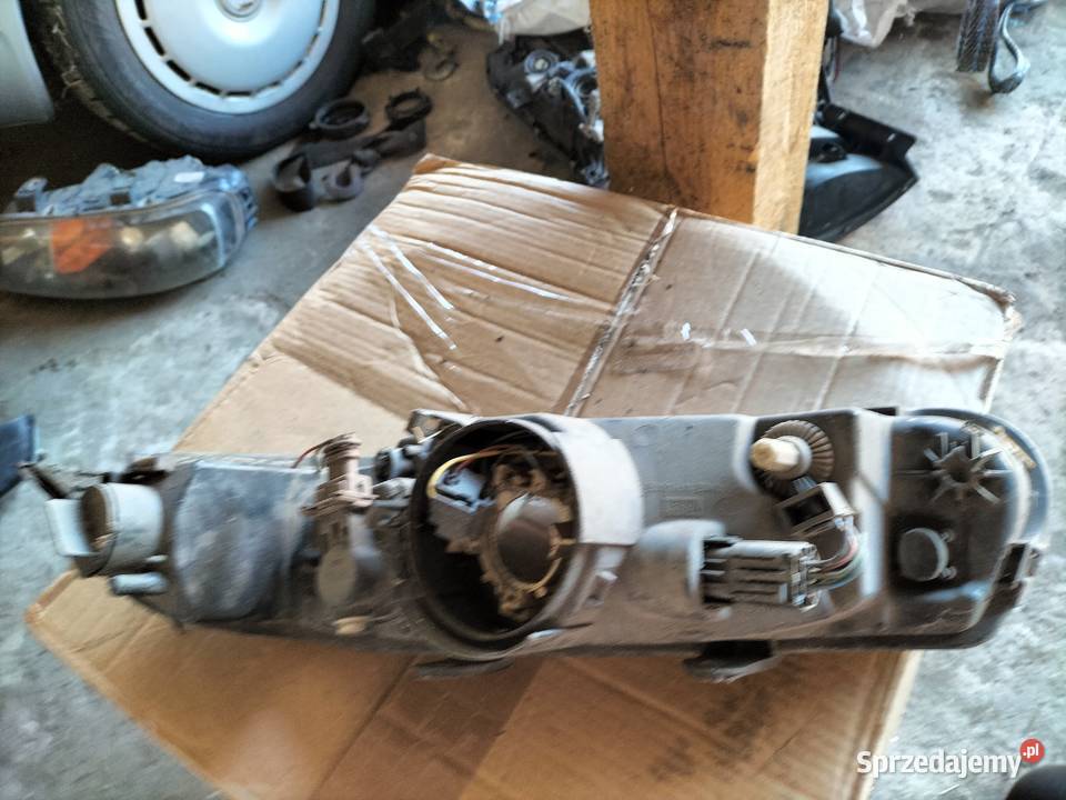 LAMPA PRZEDNIA PRZÓD PRAWA ROVER 214 200 lampy przednie Kamień-Kolonia