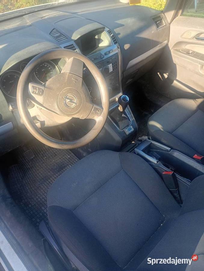 Opel Zafira B19 tdci 120 stan manualna
