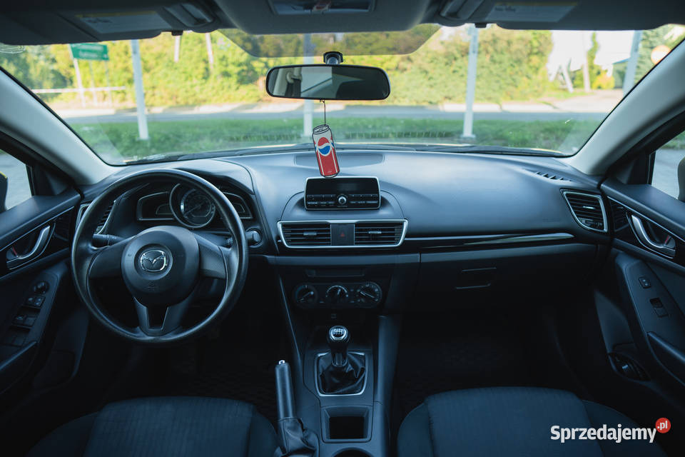 Mazda 3 20 Skyactiv Sedan Niski przebieg