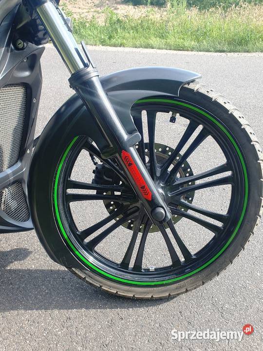 Kawasaki vn 900 custom 2015 z wieloma dodatkami Rok produkcji 2015 Więcbork sprzedam