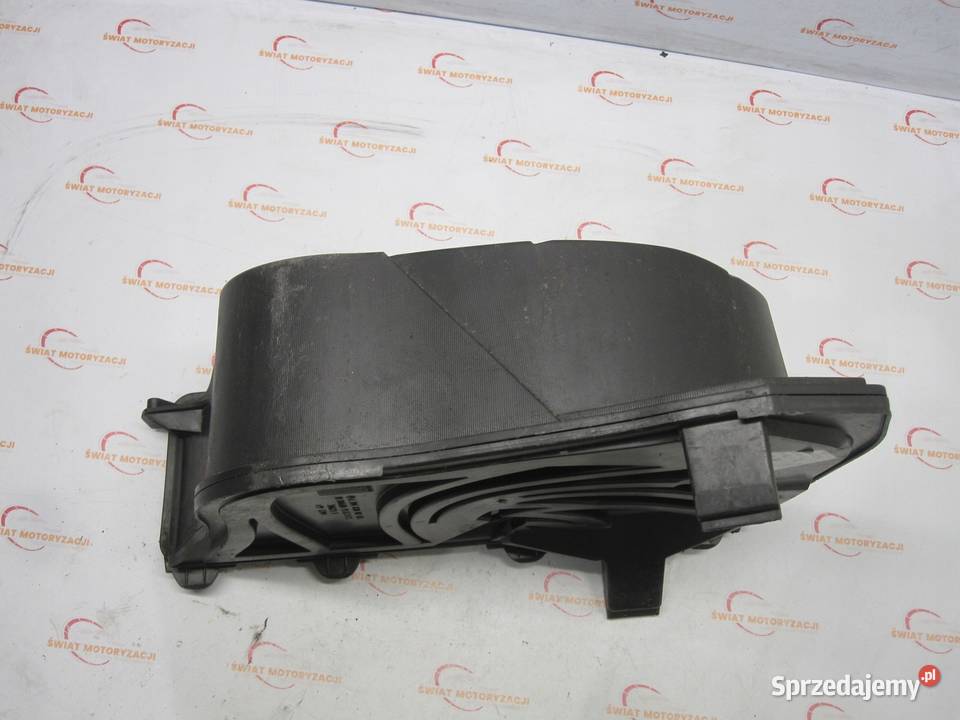 MERCEDES W204 07r kanał dolot powietrza świętokrzyskie Kielce