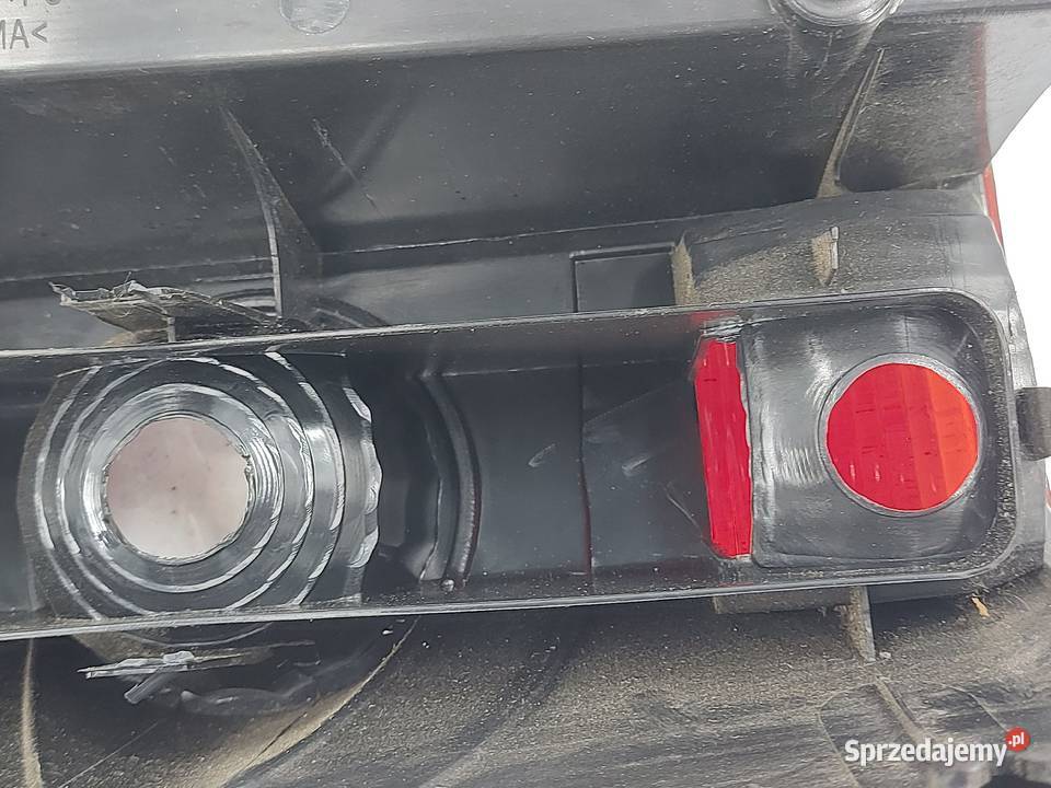 VW CRAFTER lampa prawa tył 2E0945247 świętokrzyskie Kielce
