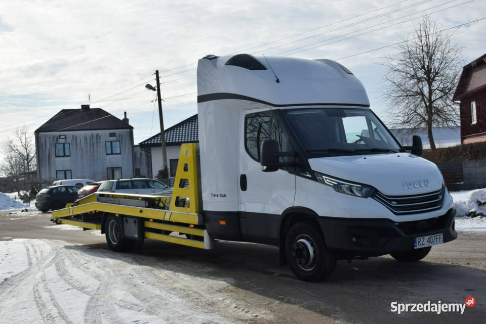 Iveco Daily 72C 30D Automat Laweta z Piętrem na Samochody ciężarowe Majdan Sieniawski