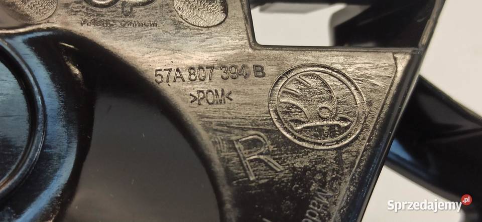 SKODA KAROQ ŚLIZG ZDERZAKA PRAWY TYŁ 57A807394B Części samochodowe