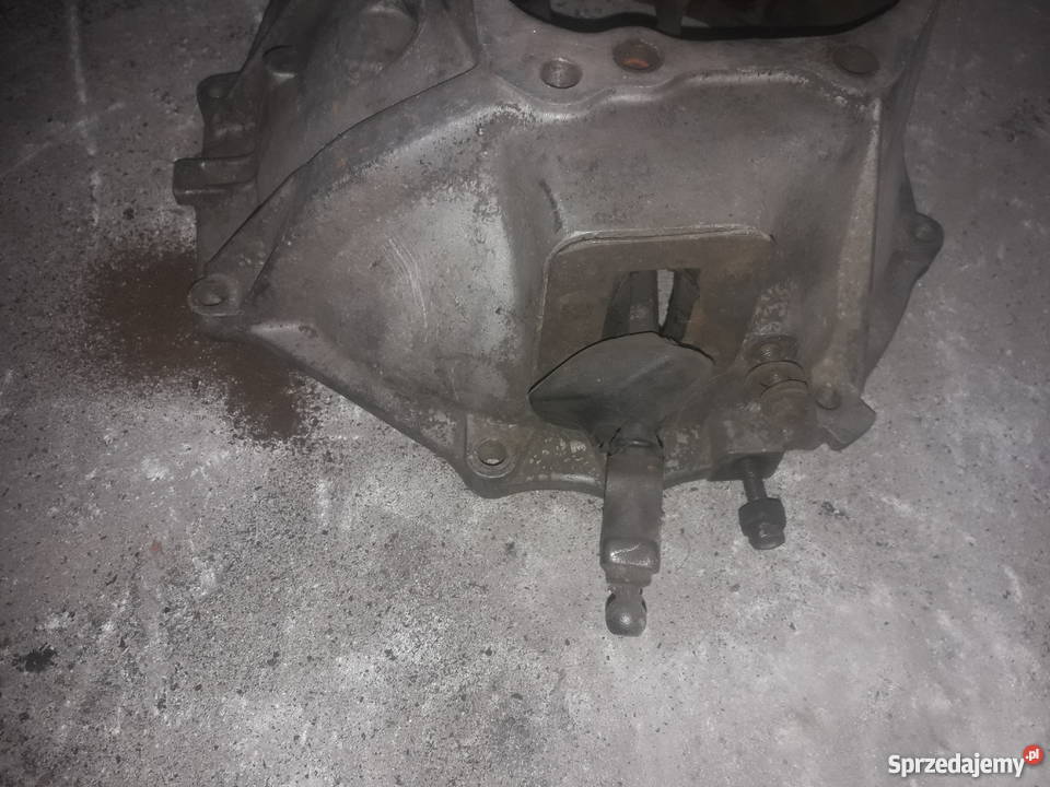 3092500105 Obudowa sprzęgła MERCEDES L319 Częstochowa sprzedam