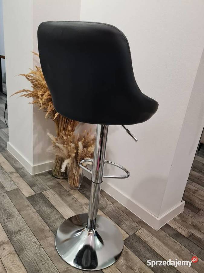 Komplet dwóch hokerów skóra czarne Krasne-Lasocice